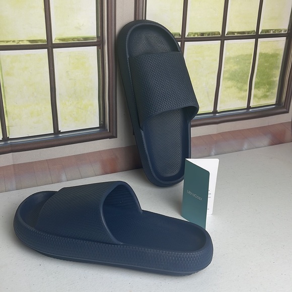 Mesh Beach Comfy Anti-Slip Pillow Slides - Picture 4 of 4